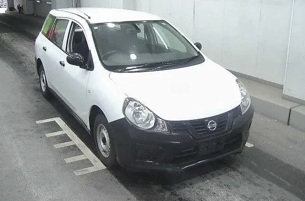 2020 Nissan AD — Front exterior