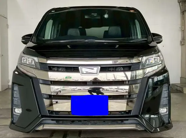2018 Toyota Noah — Front exterior