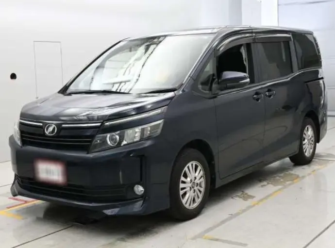 2016 Toyota Voxy — Front exterior