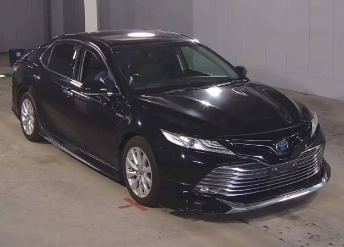 2019 Toyota Camry — Front exterior
