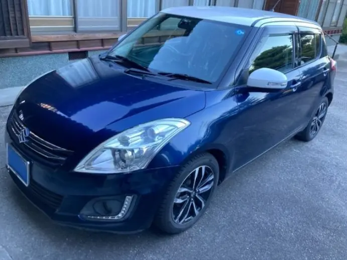 2015 Suzuki Swift — Front exterior