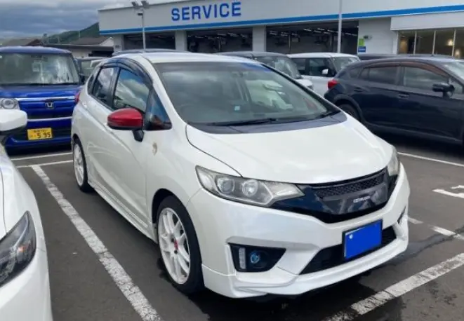 2015 Honda Fit — Front exterior