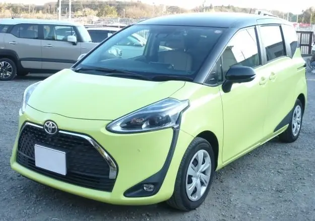 2018 Toyota Sienta — Front exterior