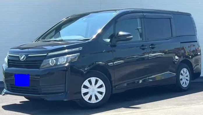 2016 Toyota Voxy — Front exterior