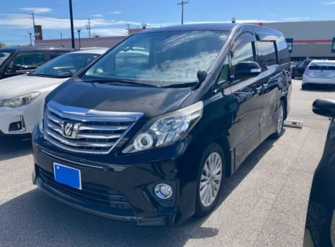 2014 Toyota Alphard — Front exterior