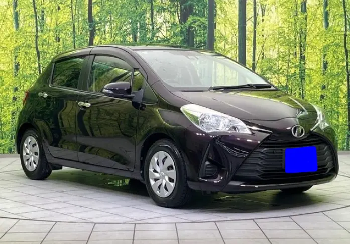 2018 Toyota Vitz — Front exterior