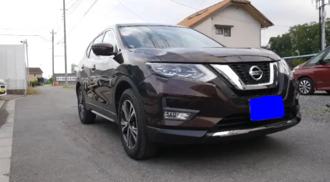 2017 Nissan X-Trail — Front exterior