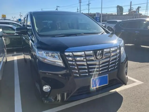 2015 Toyota Alphard — Front exterior