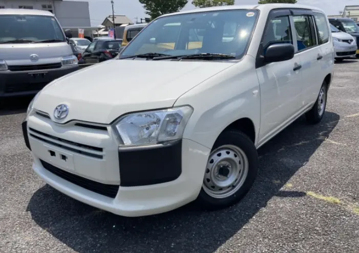 2018 Toyota Probox — Front exterior