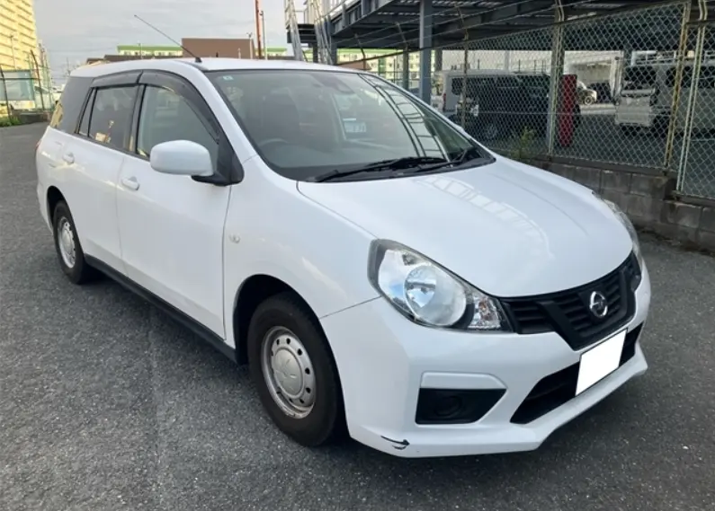 2020 Nissan AD — Front exterior
