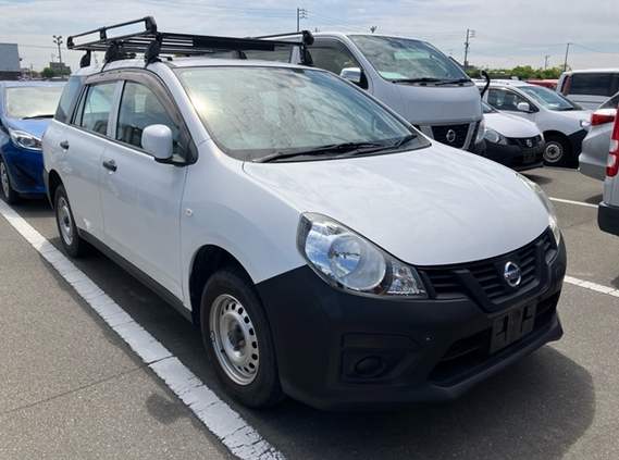 2020 Nissan AD