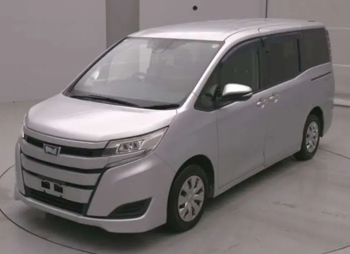 2019 Toyota Noah — Front exterior