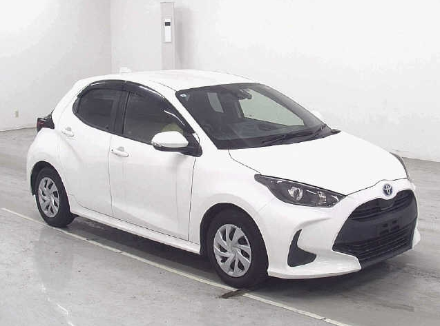 2021 Toyota Yaris — Front exterior