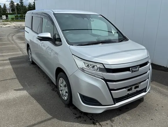 2019 Toyota Noah — Front exterior
