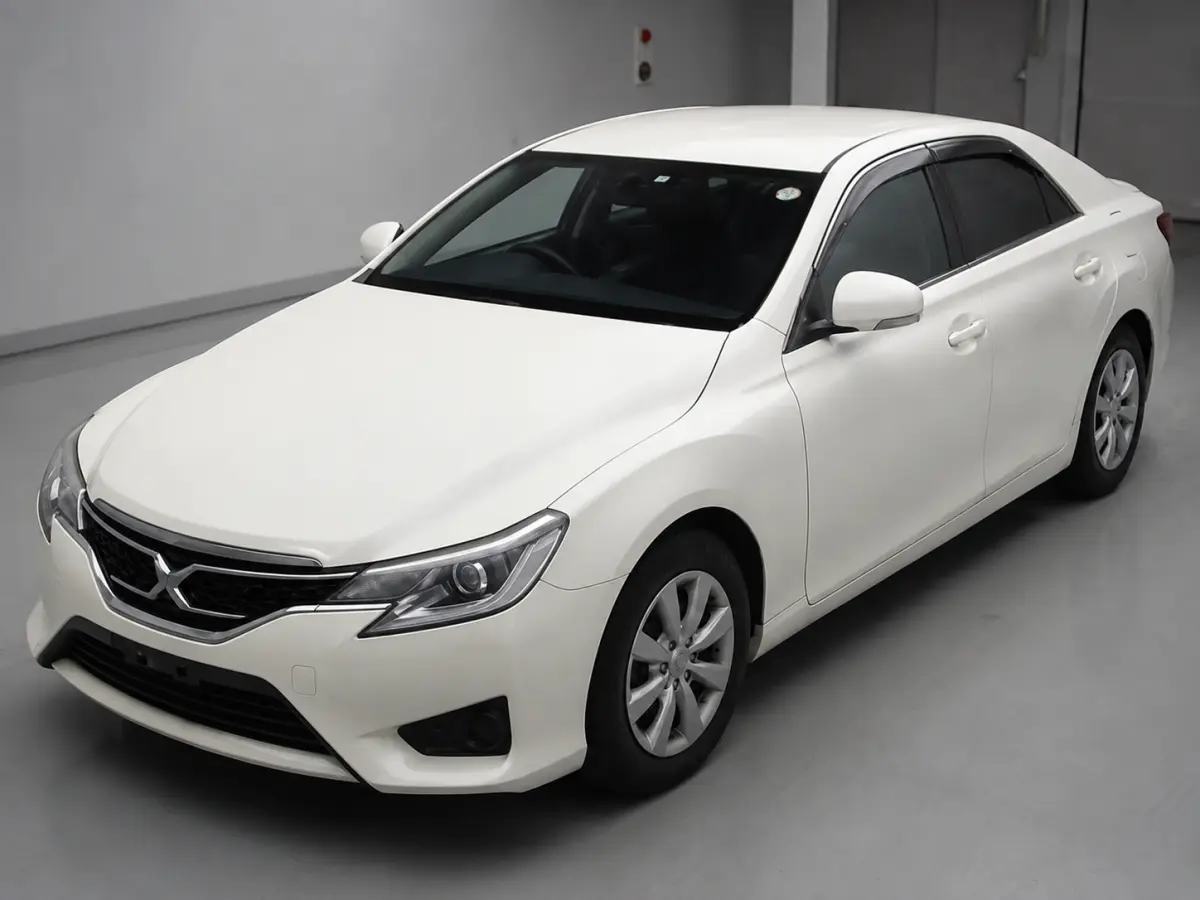 2015 Toyota Mark X — Front exterior