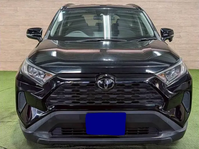 2020 Toyota RAV4 — Front exterior