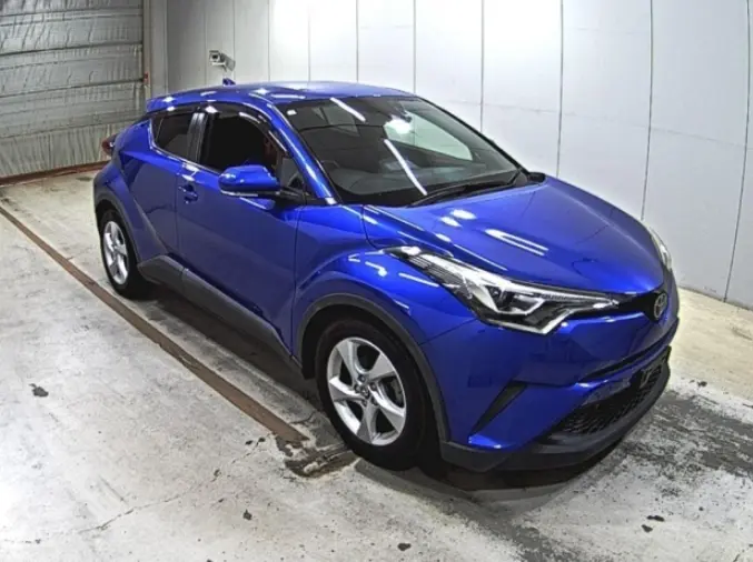 2018 Toyota C-HR — Front exterior
