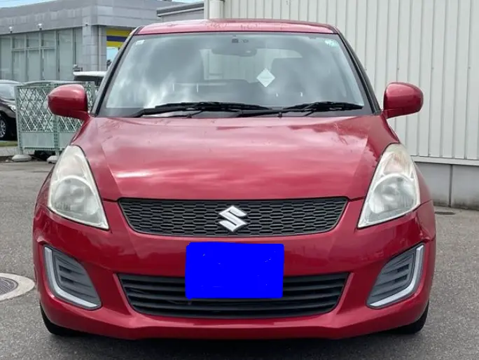 2015 Suzuki Swift — Front exterior
