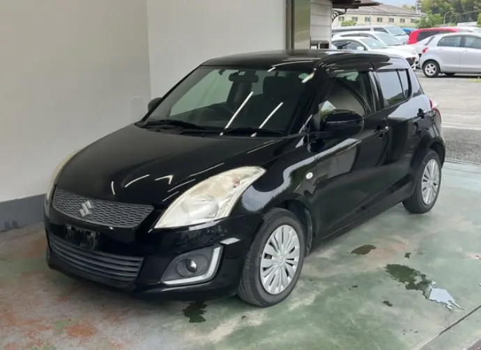 2015 Suzuki Swift — Front exterior