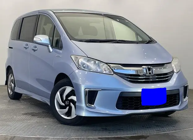 2015 Honda Freed — Front exterior