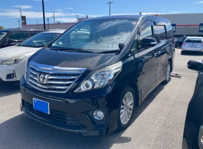 2014 Toyota Alphard — Front exterior