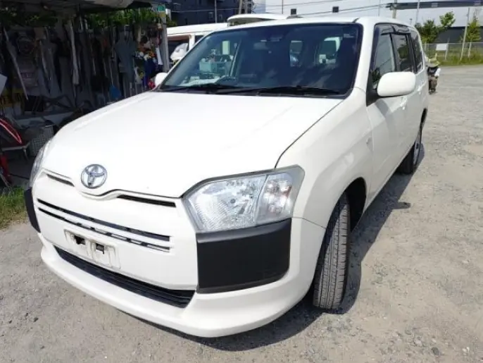 2018 Toyota Probox — Front exterior