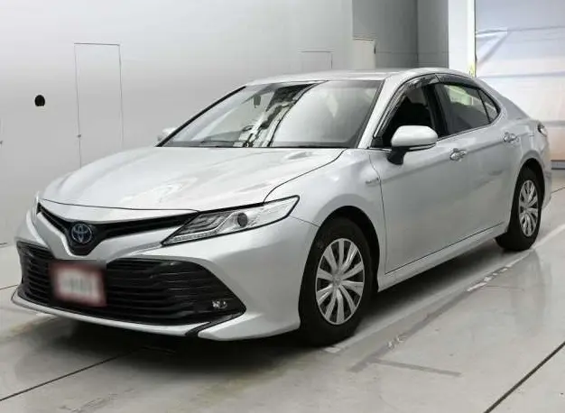 2019 Toyota Camry — Front exterior