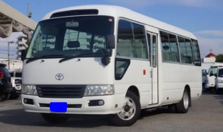 2011 Toyota Coaster — Front exterior