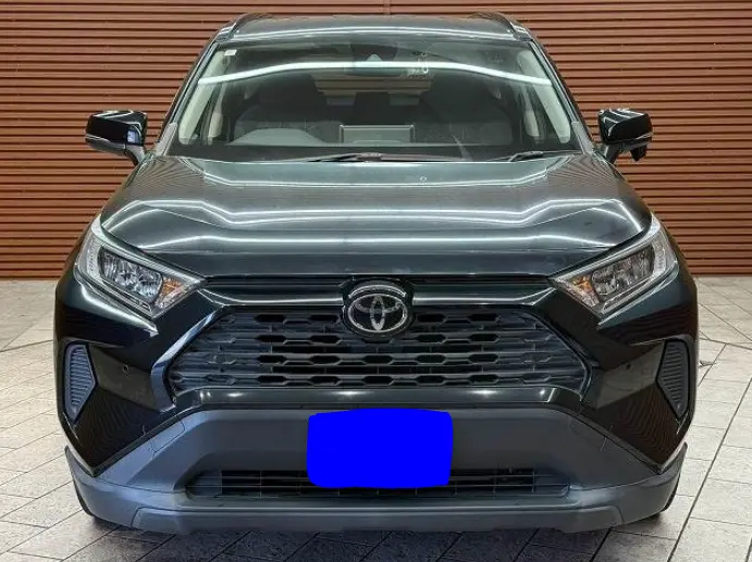 2021 Toyota RAV4 — Front exterior